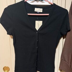 Universal Thread Black Button-Up Women's Top